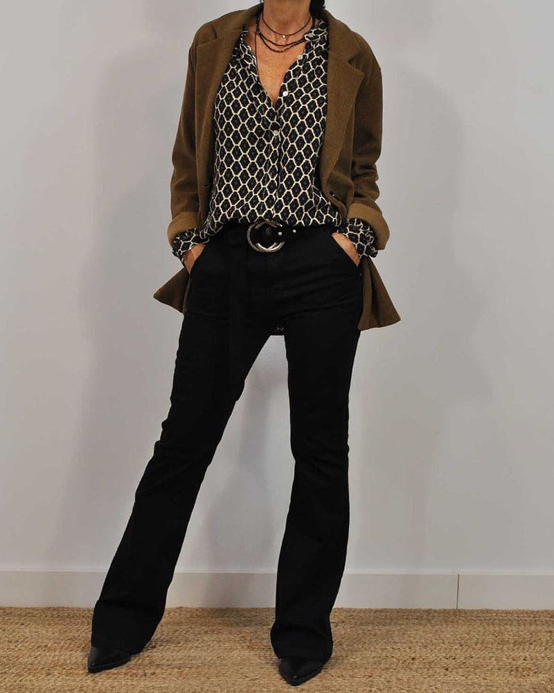 ELVIRA™ - Geometrische V-Ausschnitt-Bluse