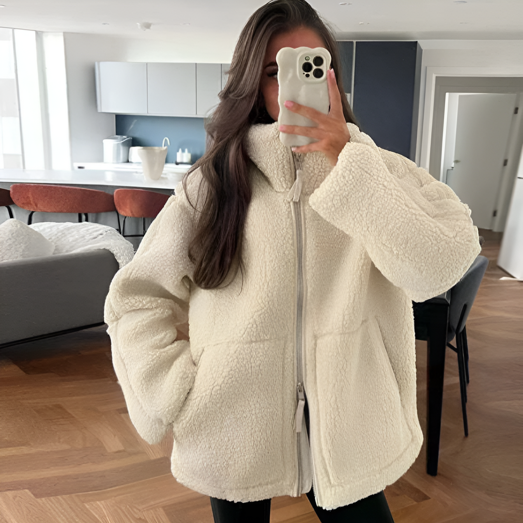 DORA™ | Weiche Teddyjacke