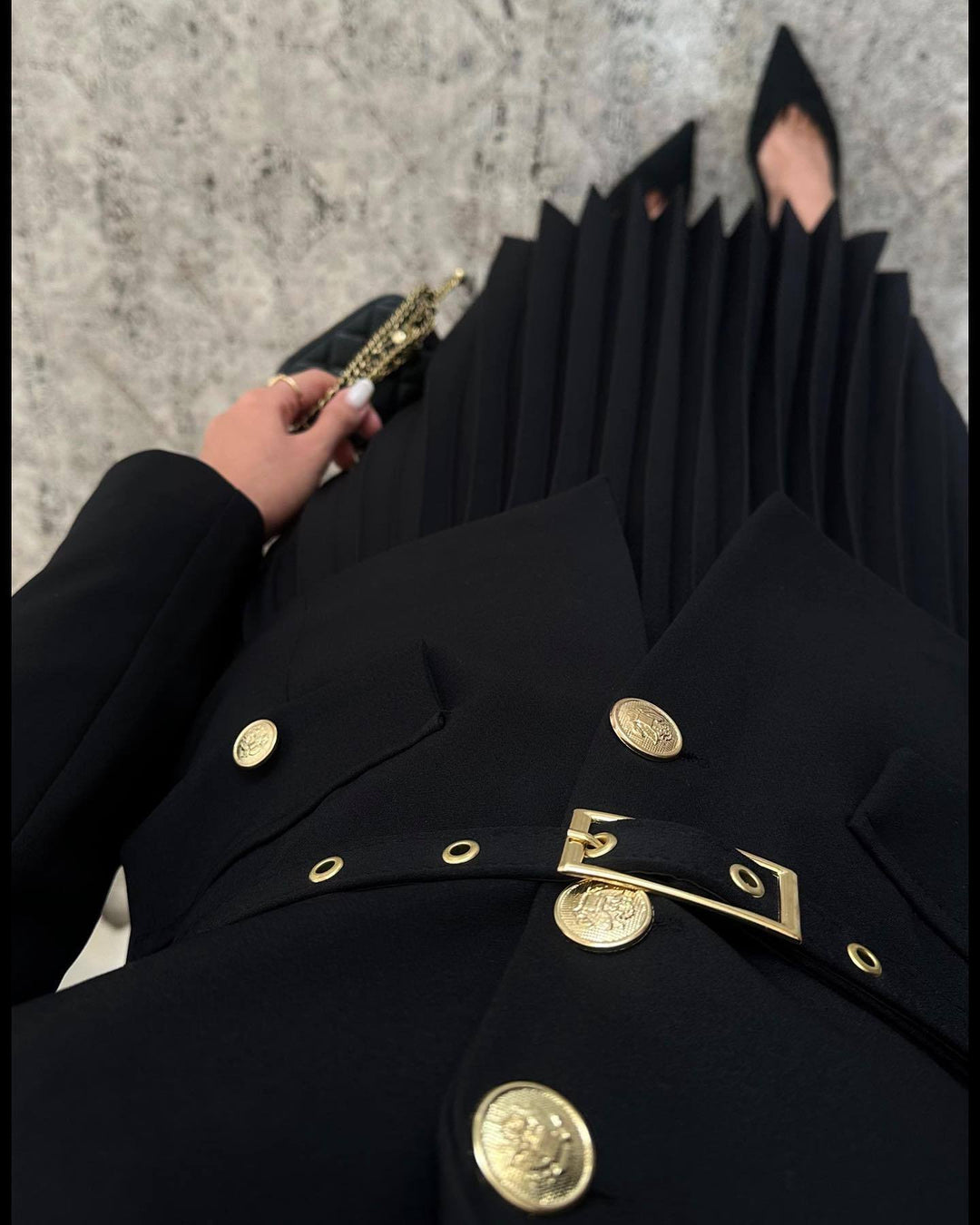 EMILIE™ - Schicker Blazer mit Gürtel & Faltenrock-Set