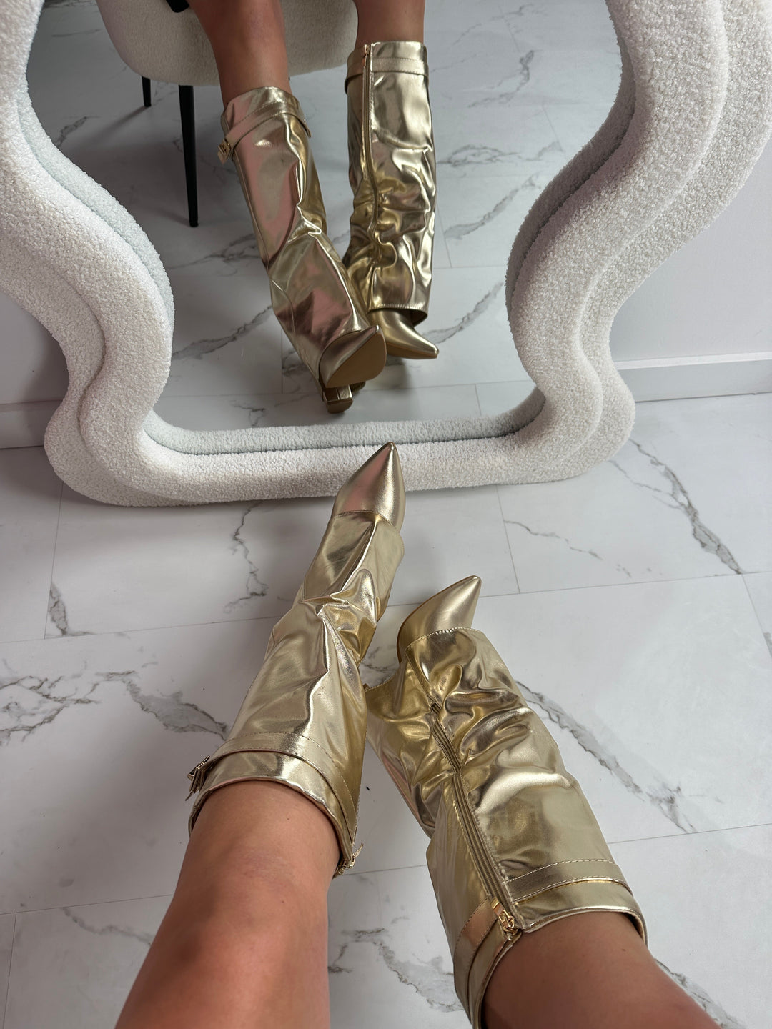 SERAPHINA™ - Goldene Lederstiefel
