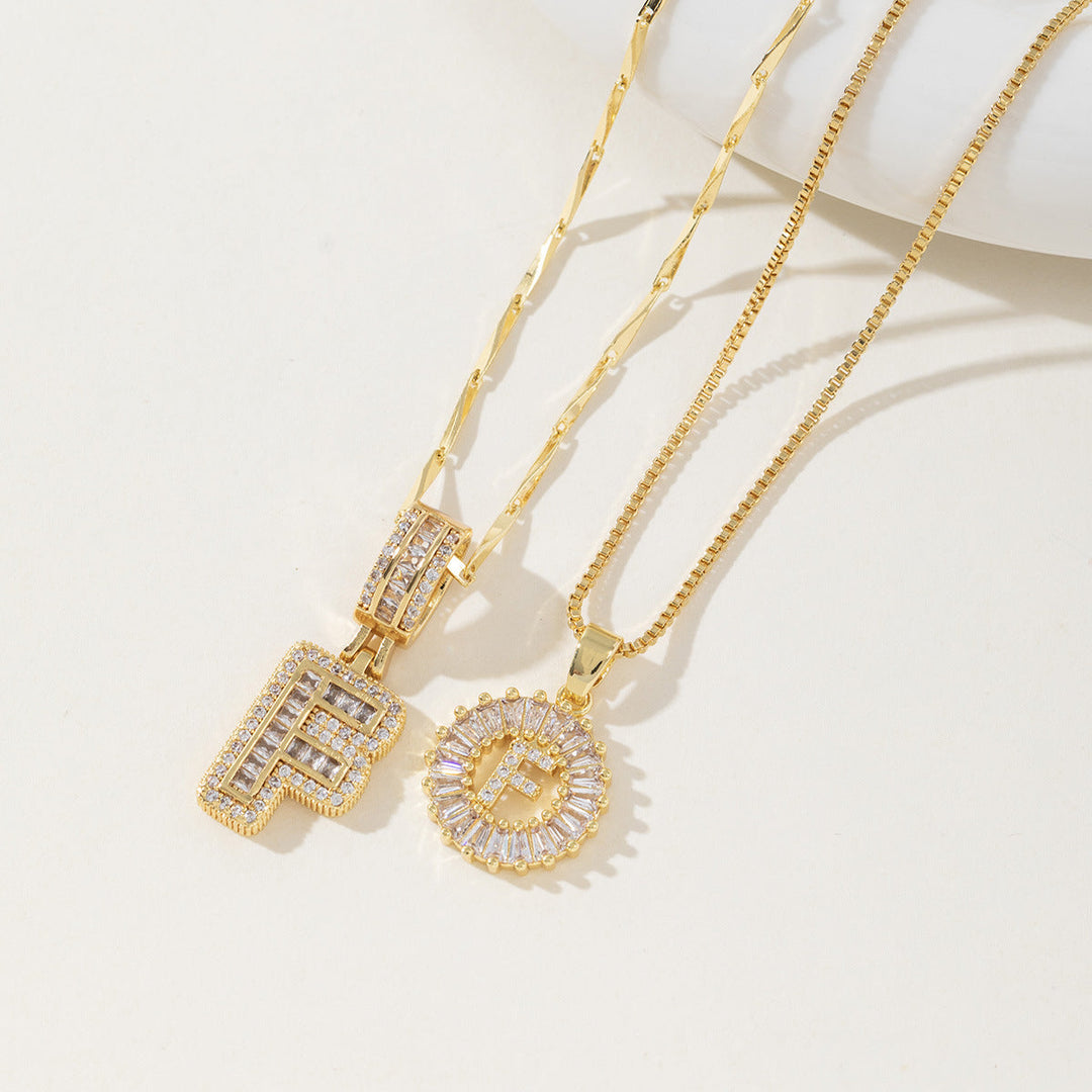 AISHA™ - Elegante 2er-Pack Anfangsbuchstaben Anhänger Halsketten