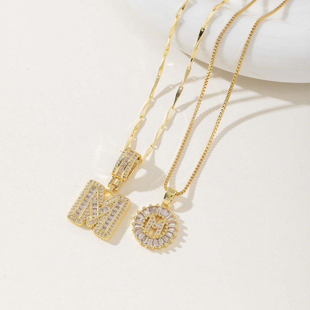 AISHA™ - Elegante 2er-Pack Anfangsbuchstaben Anhänger Halsketten