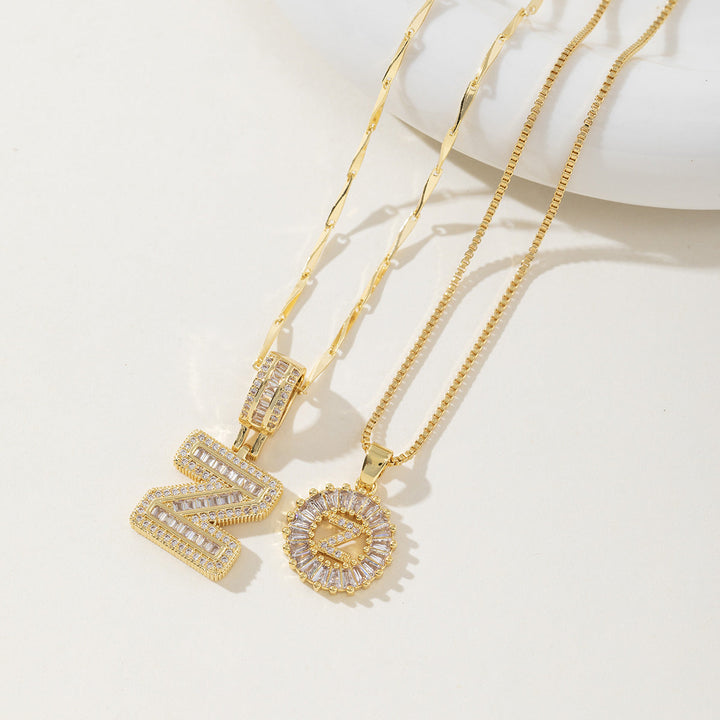 AISHA™ - Elegante 2er-Pack Anfangsbuchstaben Anhänger Halsketten