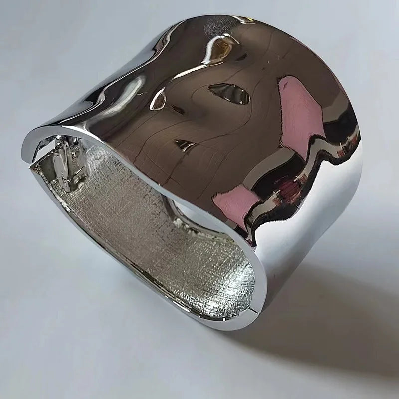 RAYNA™ – Schicker asymmetrischer Statement-Armband