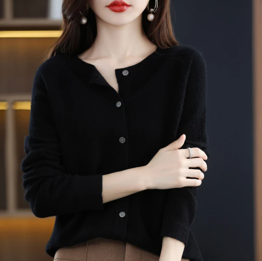 ELEANOR™ - Weicher Knopf-Cardigan
