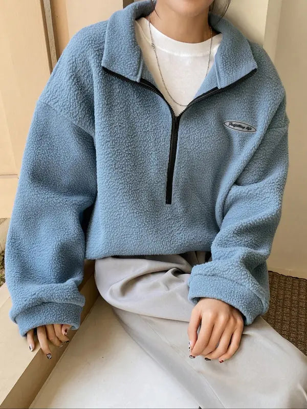 Damen Fleece Sweatshirt mit Buchstaben Patch Half Zip Drop Shoulder und langen Ärmeln