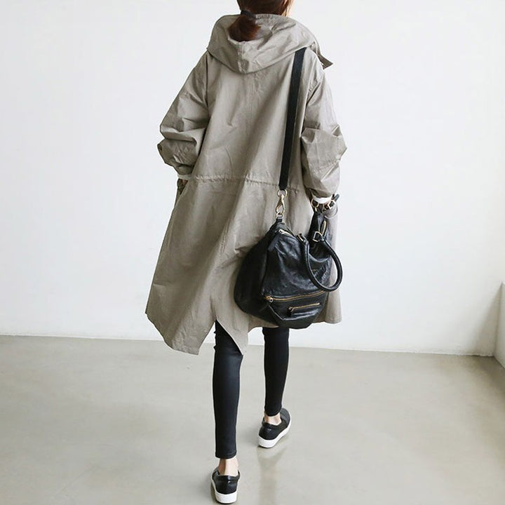 EVA™ | Maßgeschneiderter Mode-Trenchcoat